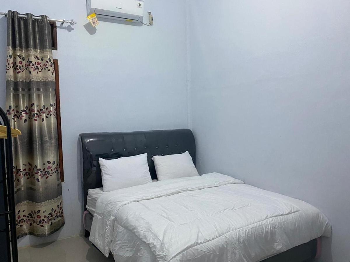 Khalisa Home Syariah Pontianak Luaran gambar